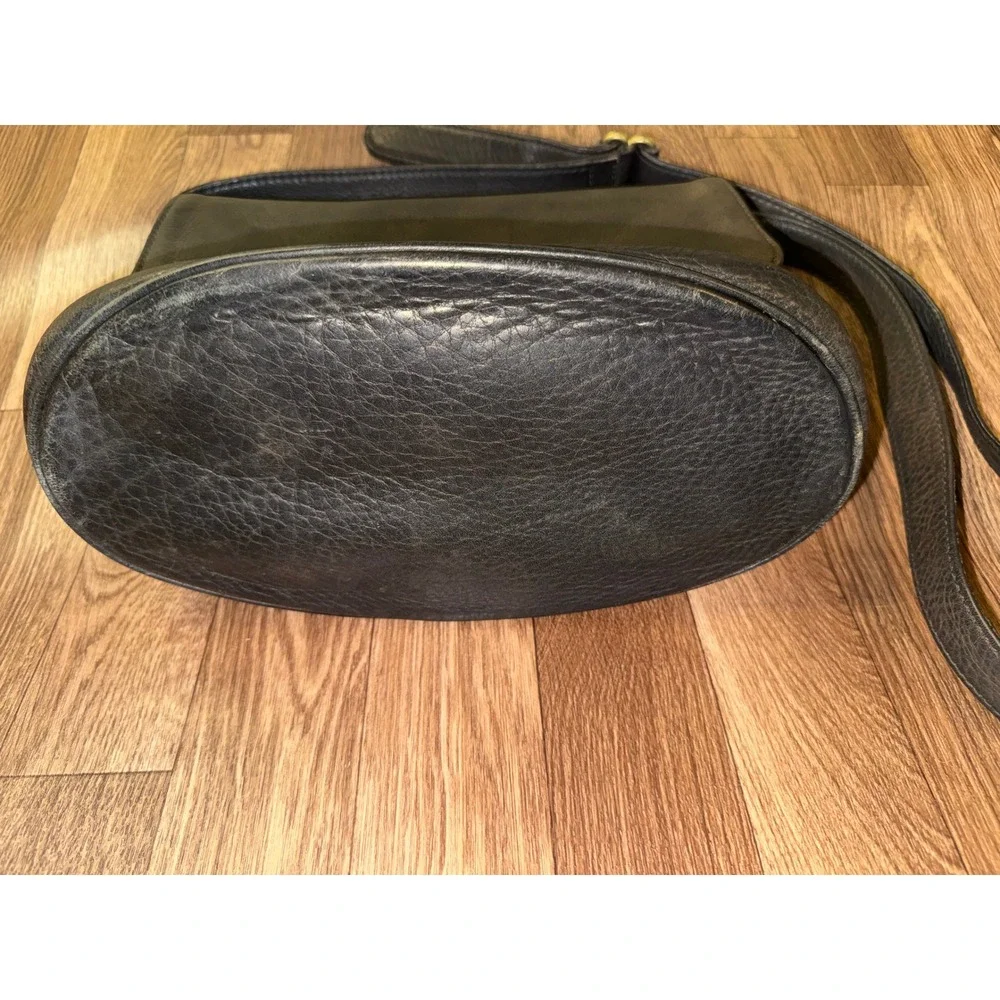 Coach vintage crossbody